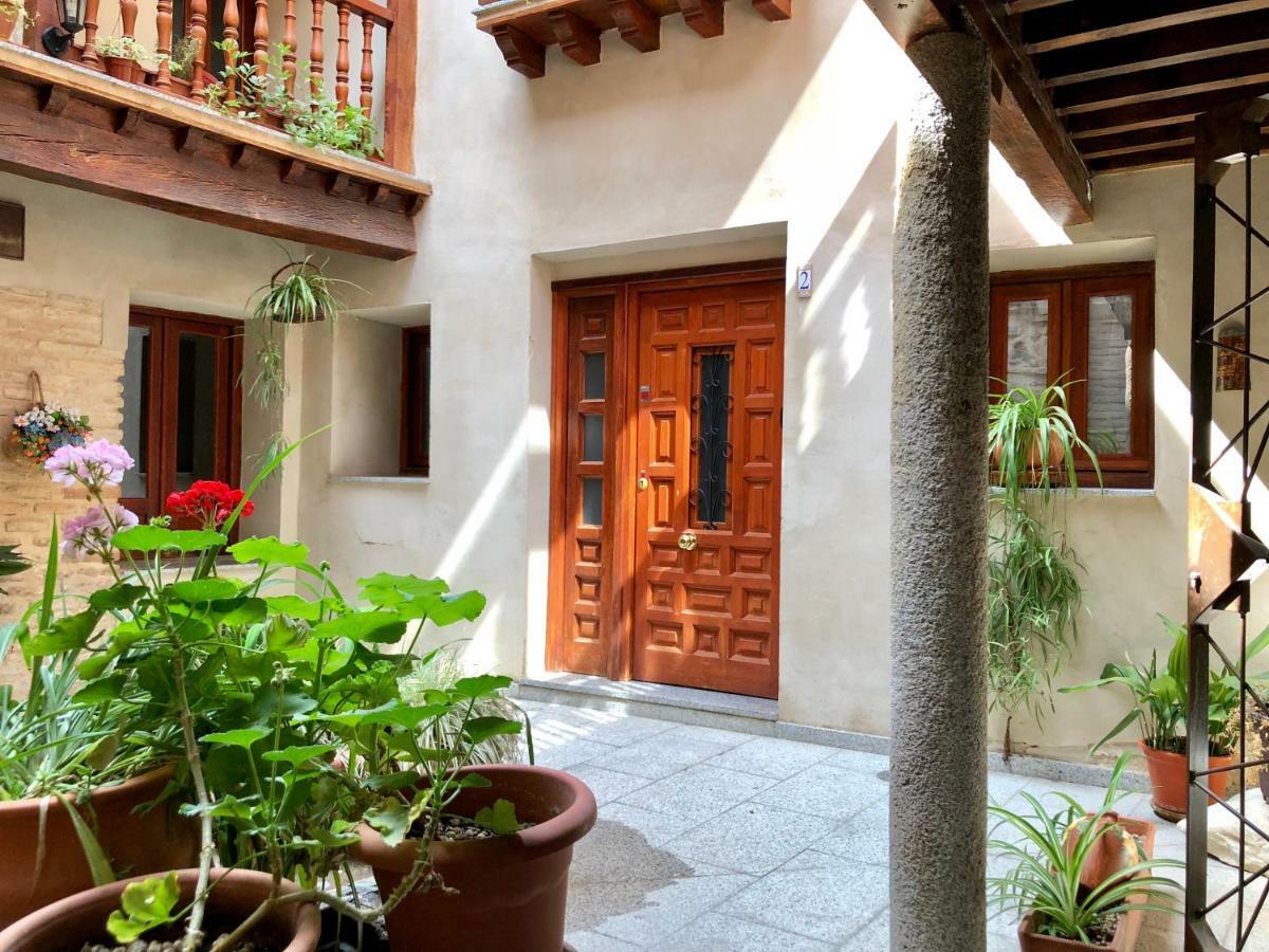 Apartamento San Pedro Toledo Exterior photo